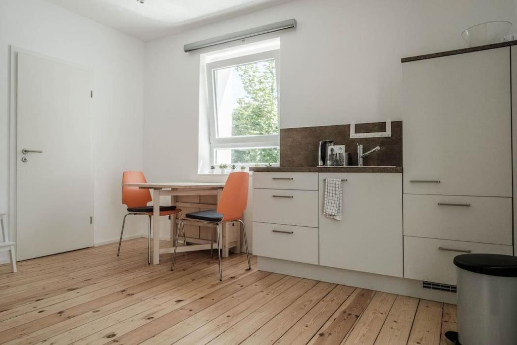 Kinderklinik, 600M Zum Bahnhof 2B Siegen Exteriér fotografie